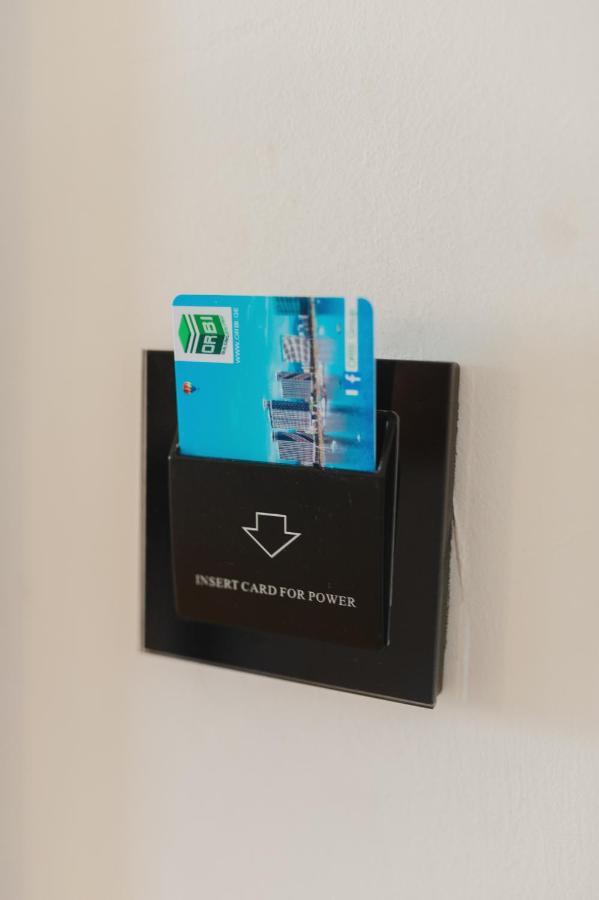 Orbi City Twin Towerバトゥーミ エクステリア 写真